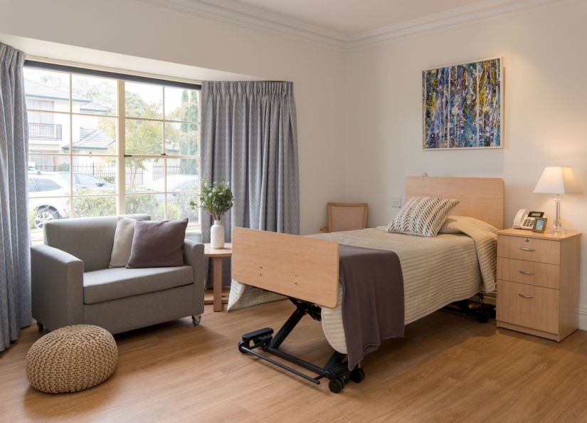 Eldercare Oxford Deluxe room.