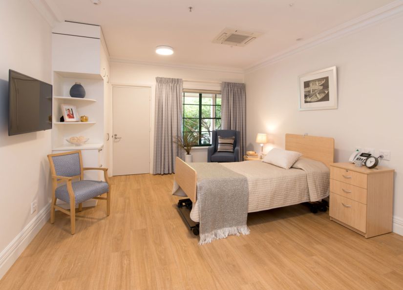 Eldercare Oxford Premium room