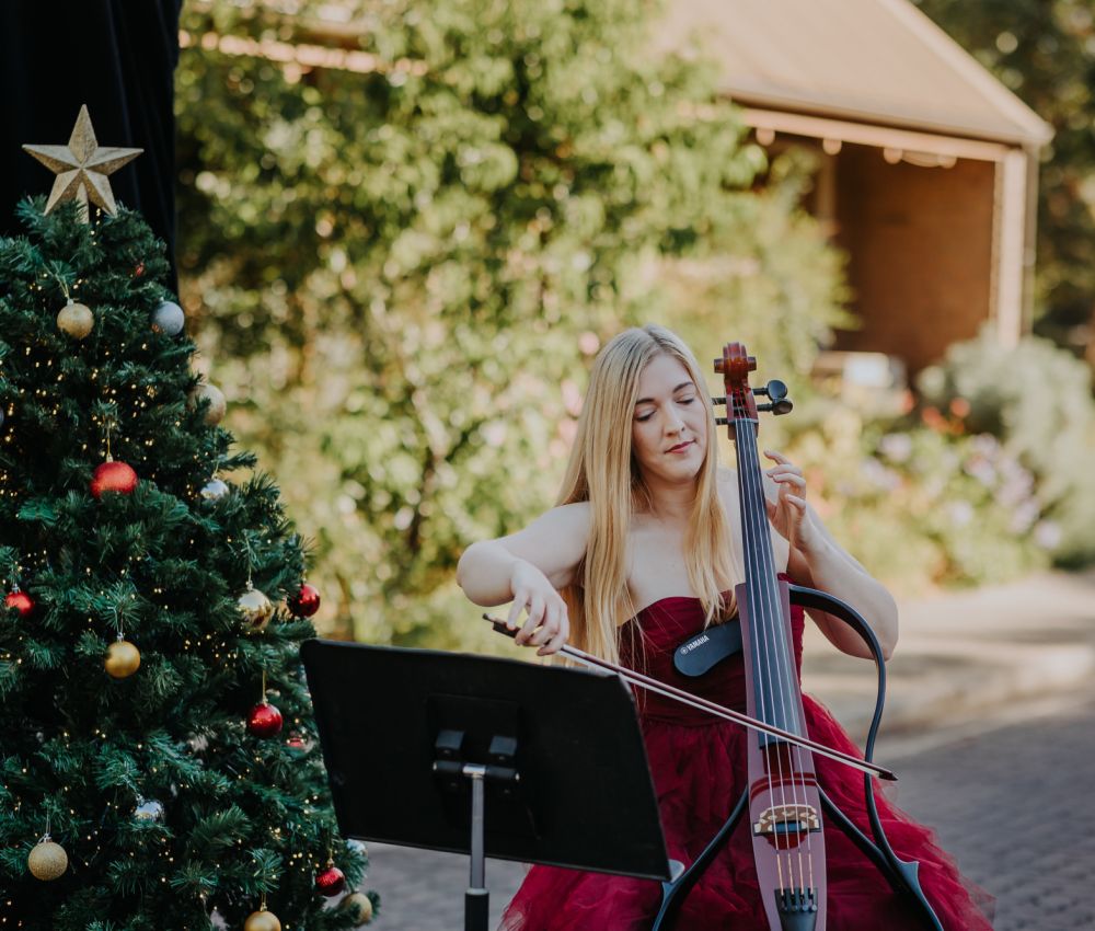 Eldercare The Lodge - Christmas in the Garden 19