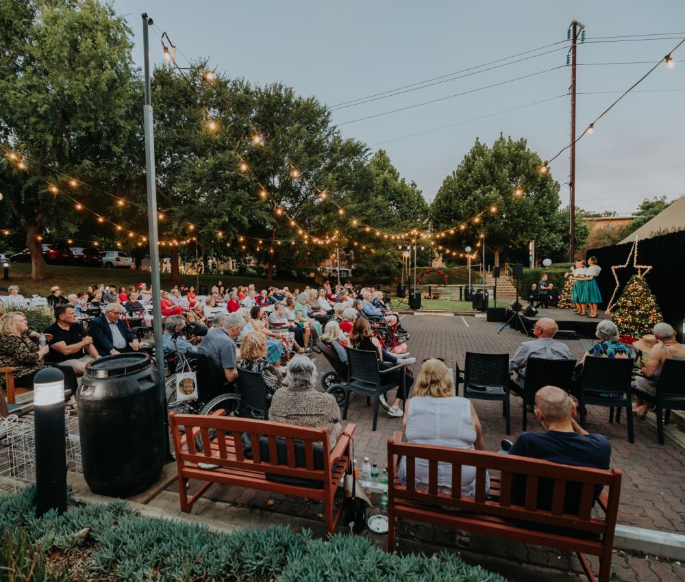 Eldercare The Lodge - Christmas in the Garden 2