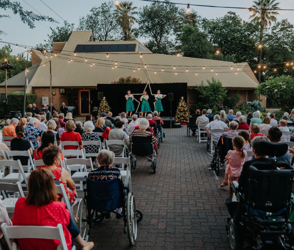Eldercare The Lodge - Christmas in the Garden
