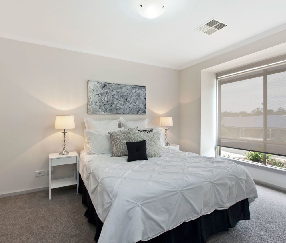 Eldercare Cottage Grove Court bedroom 1.