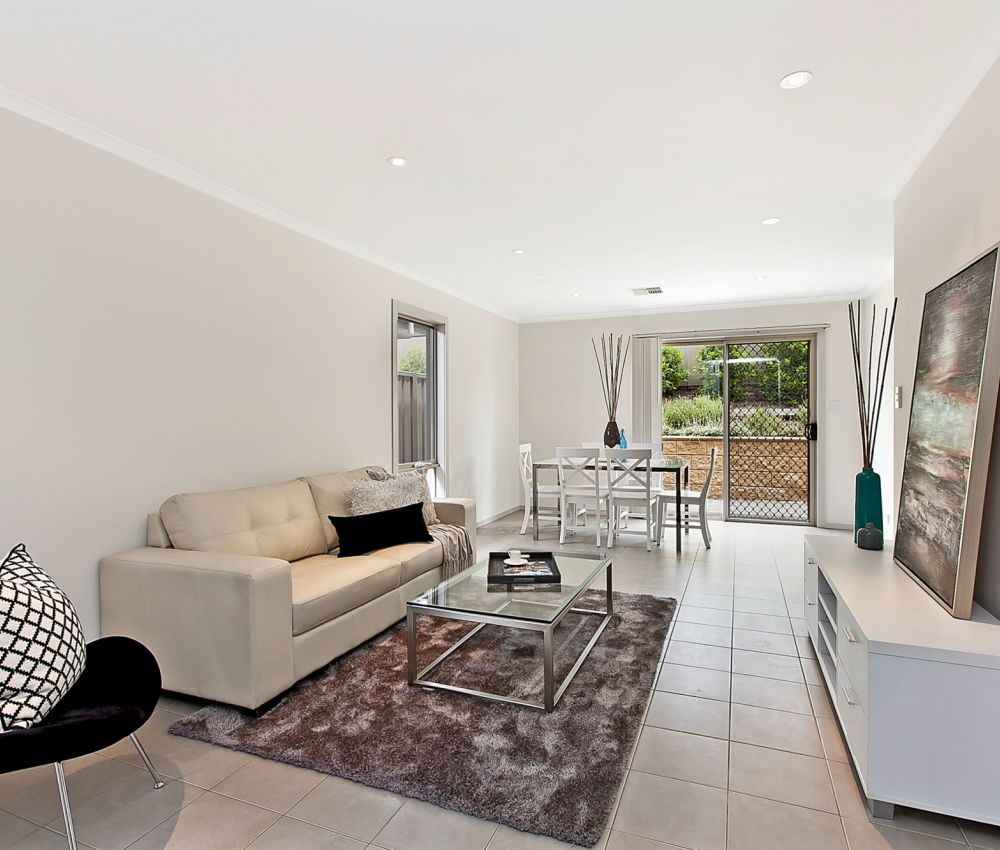 Eldercare Cottage Grove Court living room.