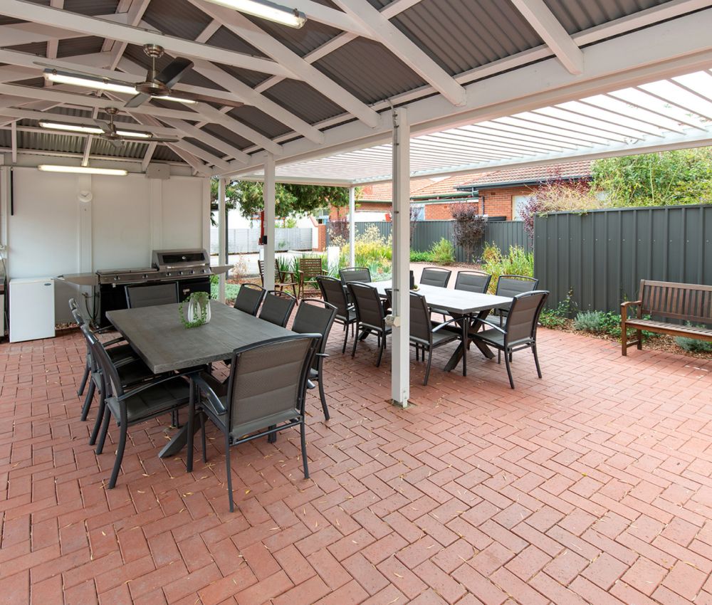 Eldercare Oxford Retirement Living outdoor entertaining area.